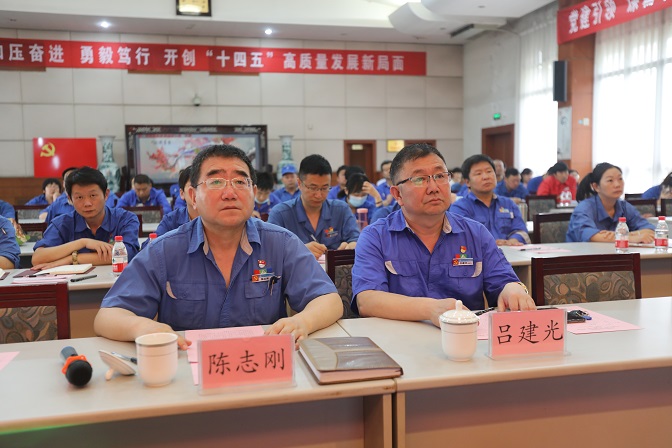 精彩震撼！聽(tīng)一場(chǎng)穿越百年黨史的演講